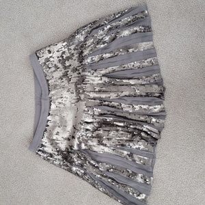 Banana Republic grey skirt